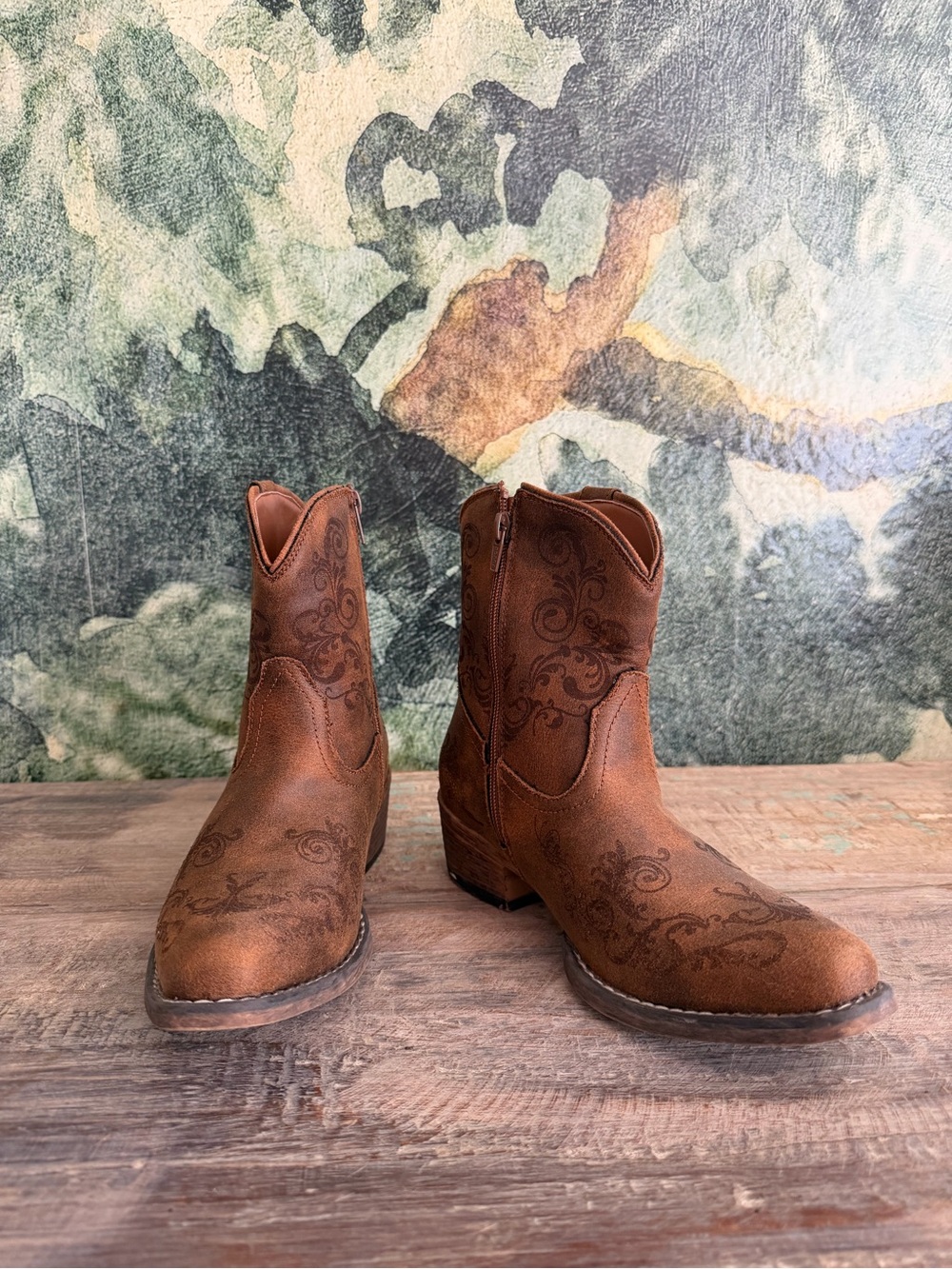 Roper Women's Brown/Tan Dual-Tone Textile Boots